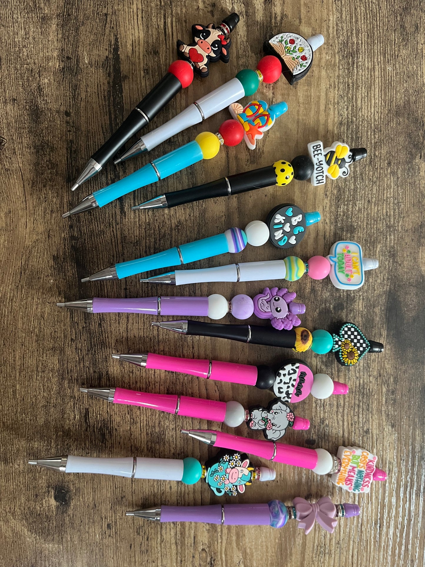 Diamond painting dotting tools