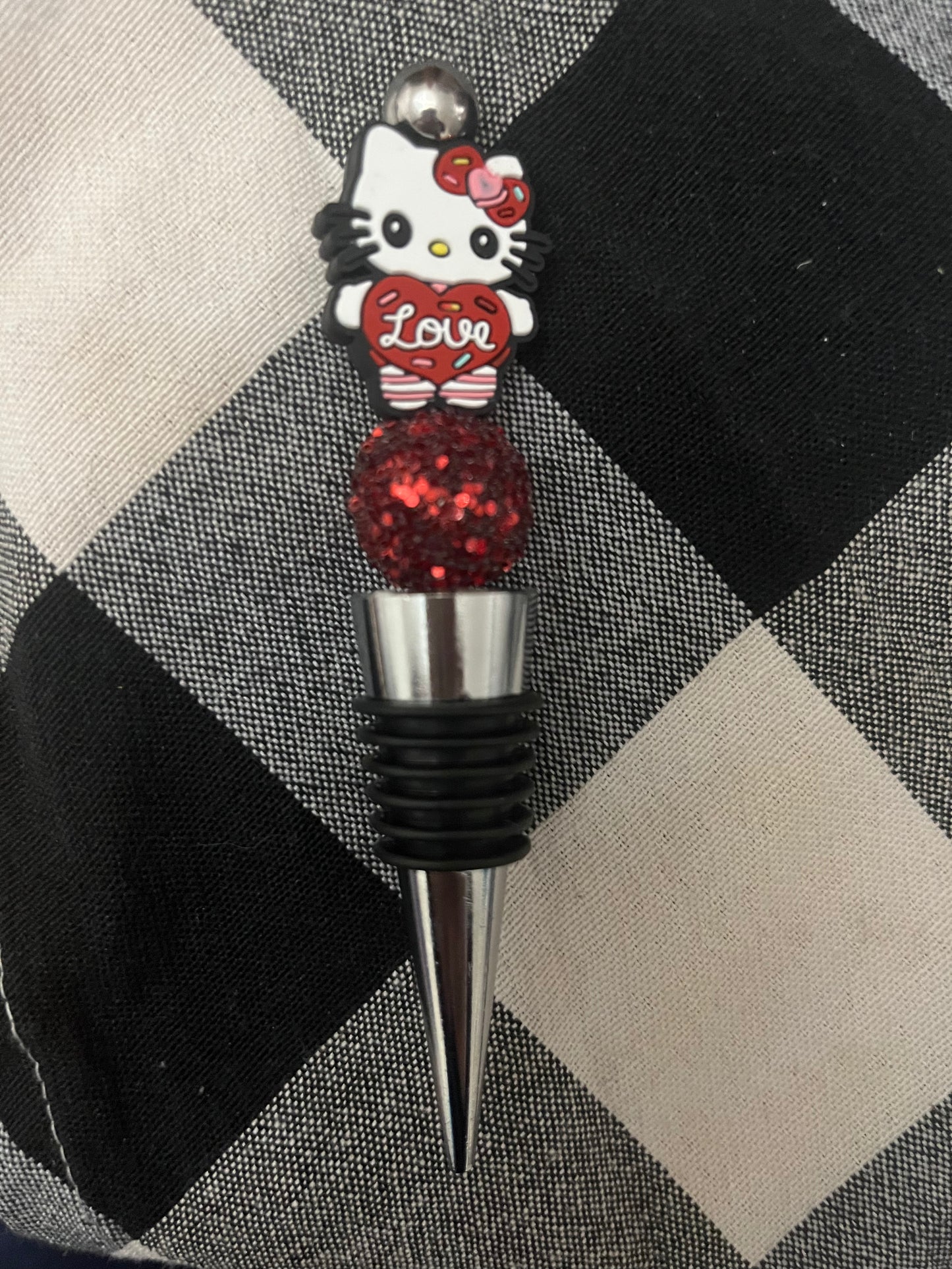 Wine bottle stopper