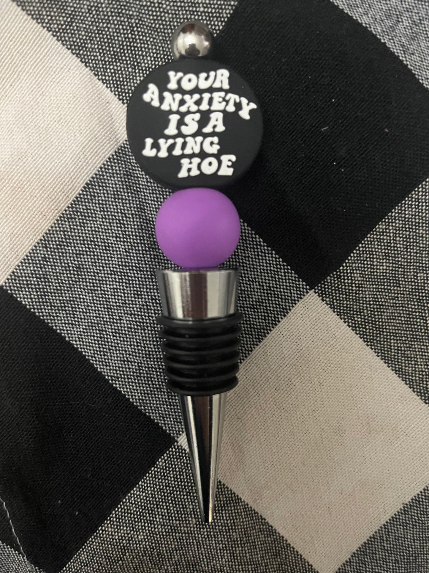 Wine bottle stopper